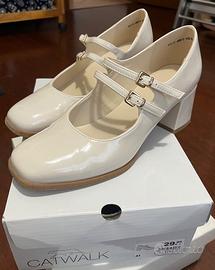 Scarpe vernice avorio