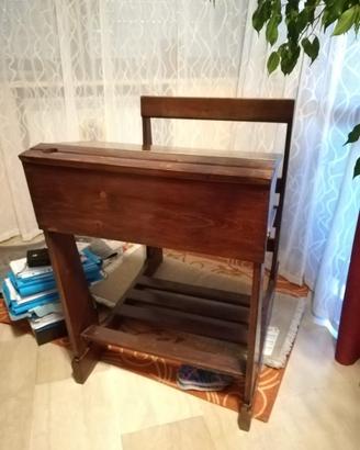 Scrivania in legno massello ristrutturata