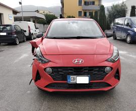 Hyundai i10 1.0 MPI Prime 2020 SINISTRATA