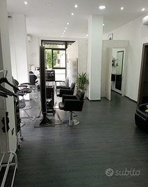 Arredamento scamb. Parrucchiere/a estetica