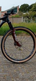 ruote racefactory 28.4 1150gr 2 mesi