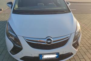 Zafira tourer metano 