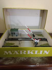 Märklin 7054 - Passaggio a livello vintage 