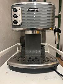 Macchina caffe delonghi scultura