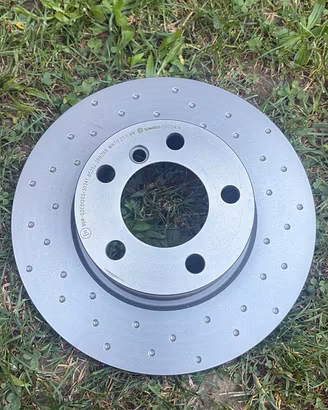 Dischi anteriori Brembo BMW F30 2015
