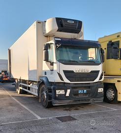 IVECO STRALIS 6x2 310 FRIGO 9.60 mt