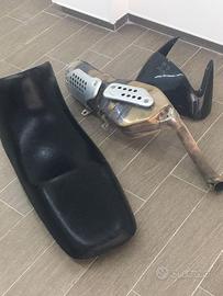 Sellone , Scarico e cupolino anteriore BMW F650
