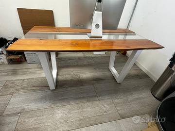 Tavolino in legno e vetro