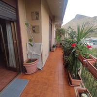 Attico con p.auto riservato e vista mare T.Natale