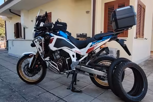 Honda Africa Twin  L4 M/T Adventure Travel Edition