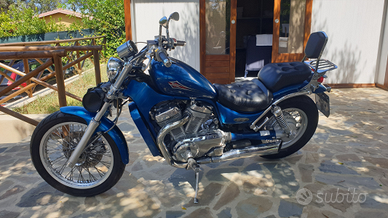 Suzuki intruder 600 1996
