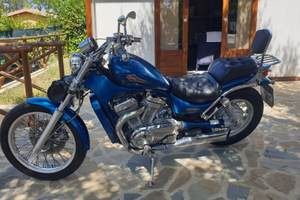 Suzuki intruder 600 1996