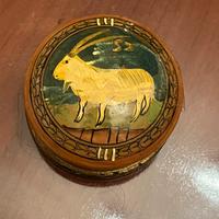 Piccola scatola in legno vintage