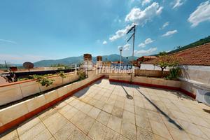 Quadrilocale con terrazza con vista aperta