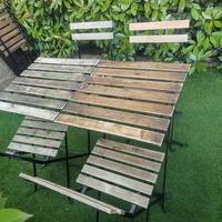 Tavoli e sedie da giardino 