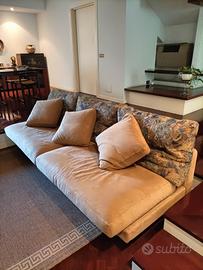 Divano Alcantara Dema anni 90 beige