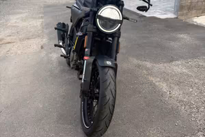 HUSQVARNA Svartpilen 125