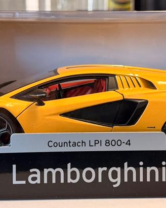 Lamborghini Countach LPI 800-4 1:18 Maisto Gialla
