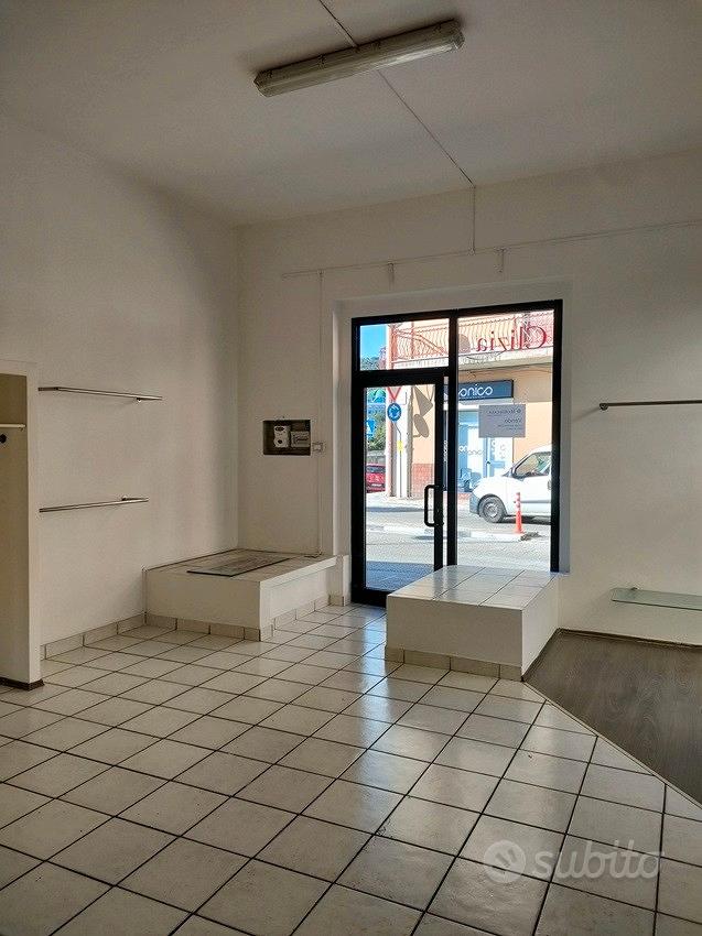 Locale commerciale zona stazione - Vista 5