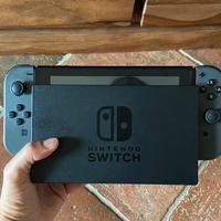 🎮 Nintendo Switch + Custodia Rigida – PERFETTA! 🎮