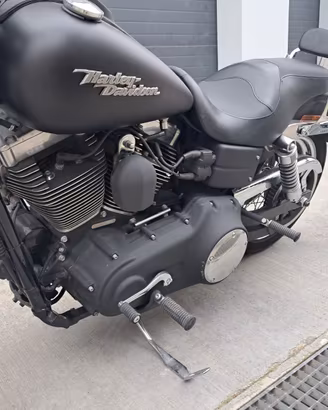 Harley-Davidson Dyna Street Bob FXDB