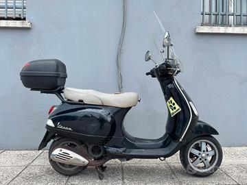 Piaggio Vespa 125 LX