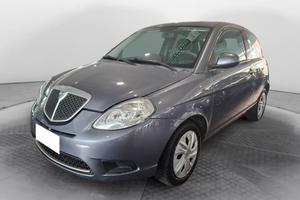 Lancia Ypsilon 1.2 8v Versus