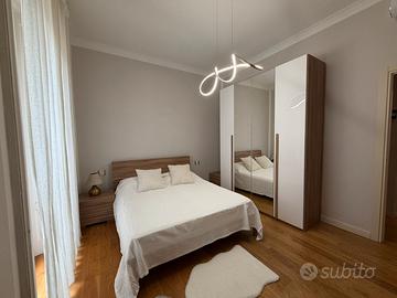 Stanza matrimoniale in Zona Washington