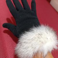  cappello e guanti eleganti 