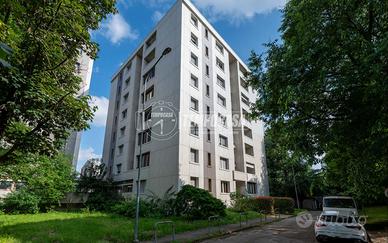 Ampio trilocale in zona servita!