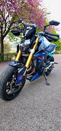 BMW F900R 2022 