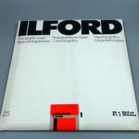 25 FOGLI CARTA FOTOGRAFICAILFORD ILFOSPEED 24X30 1