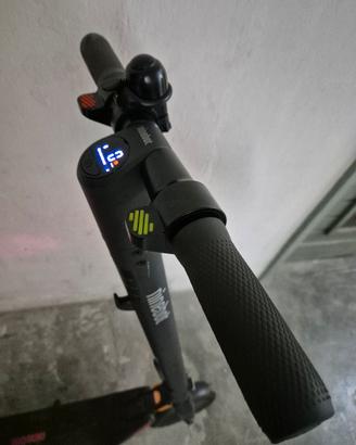 Monopattino elettrico Ninebot