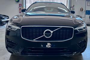 Volvo xc60 T8 r-design plug in