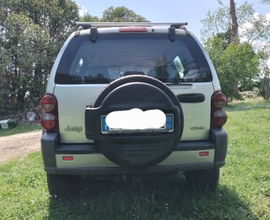 Jeep cherokee sport 2.8 automatica