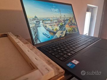 ASUS Vivobook i5 (16GB RAM / 512GB SSD)come nuovo