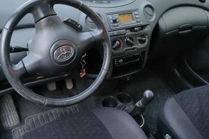 yaris benzina