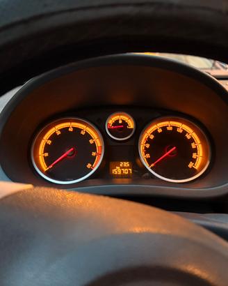 Opel corsa 2012