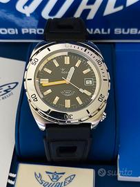 Squale Y 1553 sub 200m