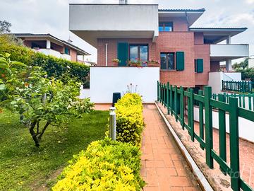 Villa Bifamiliare contesto elegante