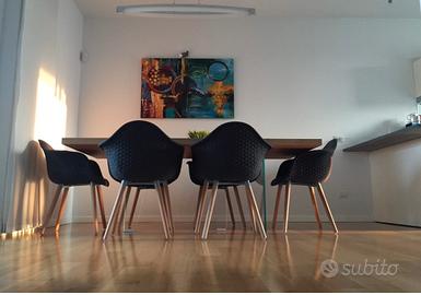 Tavolo in rovere naturale, gambe in cristallo a T