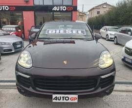 Porsche Cayenne 3.0 diesel 250cv automatico2017