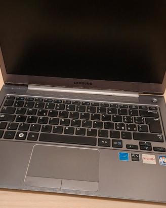 Notebook Samsung 13.3" 500 GB hdd 6 GB ram