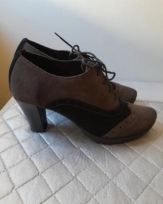 scarpe stringate da donna con tacco numero 39