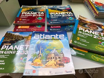 Libro scuola media  pianeta in gioco
