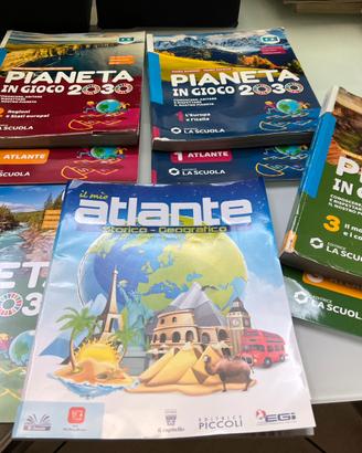Libro scuola media  pianeta in gioco