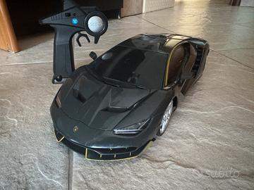 Macchina telecomandata