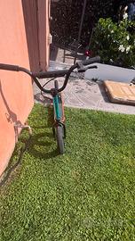 Monopattino con ruote grandi 29€