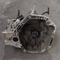 Cambio Clio 1.5D Anno 2016 Marce 5  Km 130.000