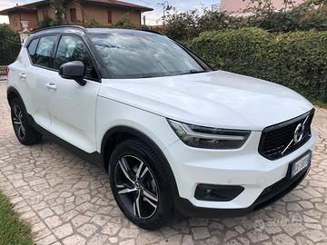 Volvo XC40 D3 Geartronic R-design UNICO PROPRIETAR